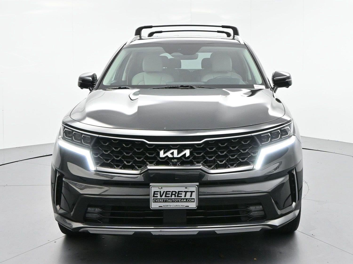 Used 2023 Black Kia SX Prestige image 2
