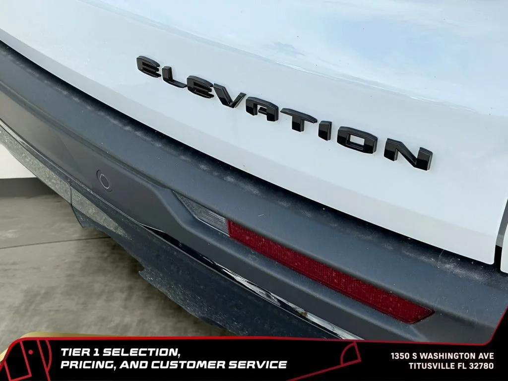 New 2026 Summit White GMC Elevation image 18
