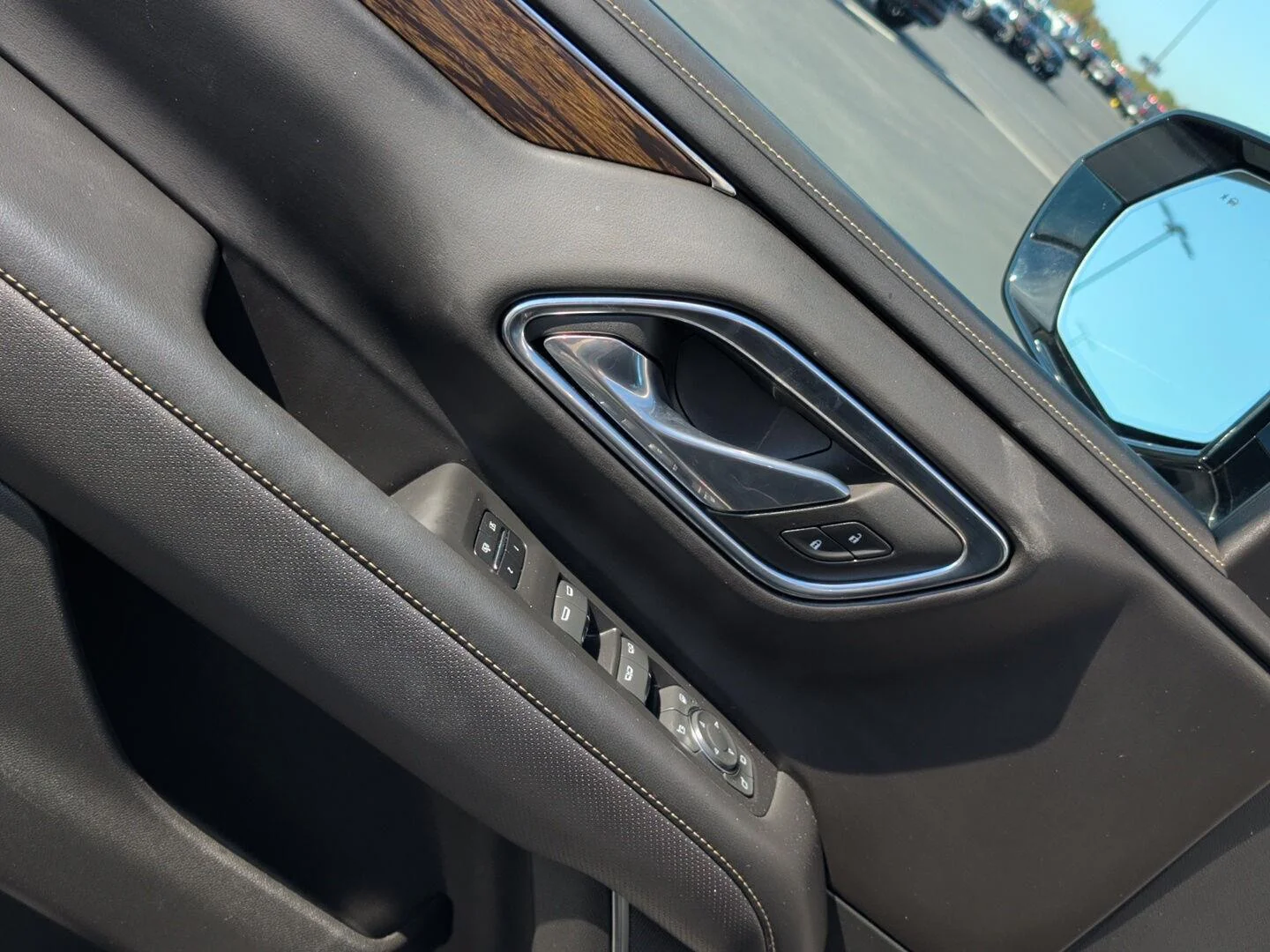 Used 2024 Empire Beige Metallic Chevrolet Premier image 11