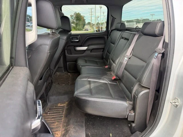 Used 2016 Silver Chevrolet LT image 10