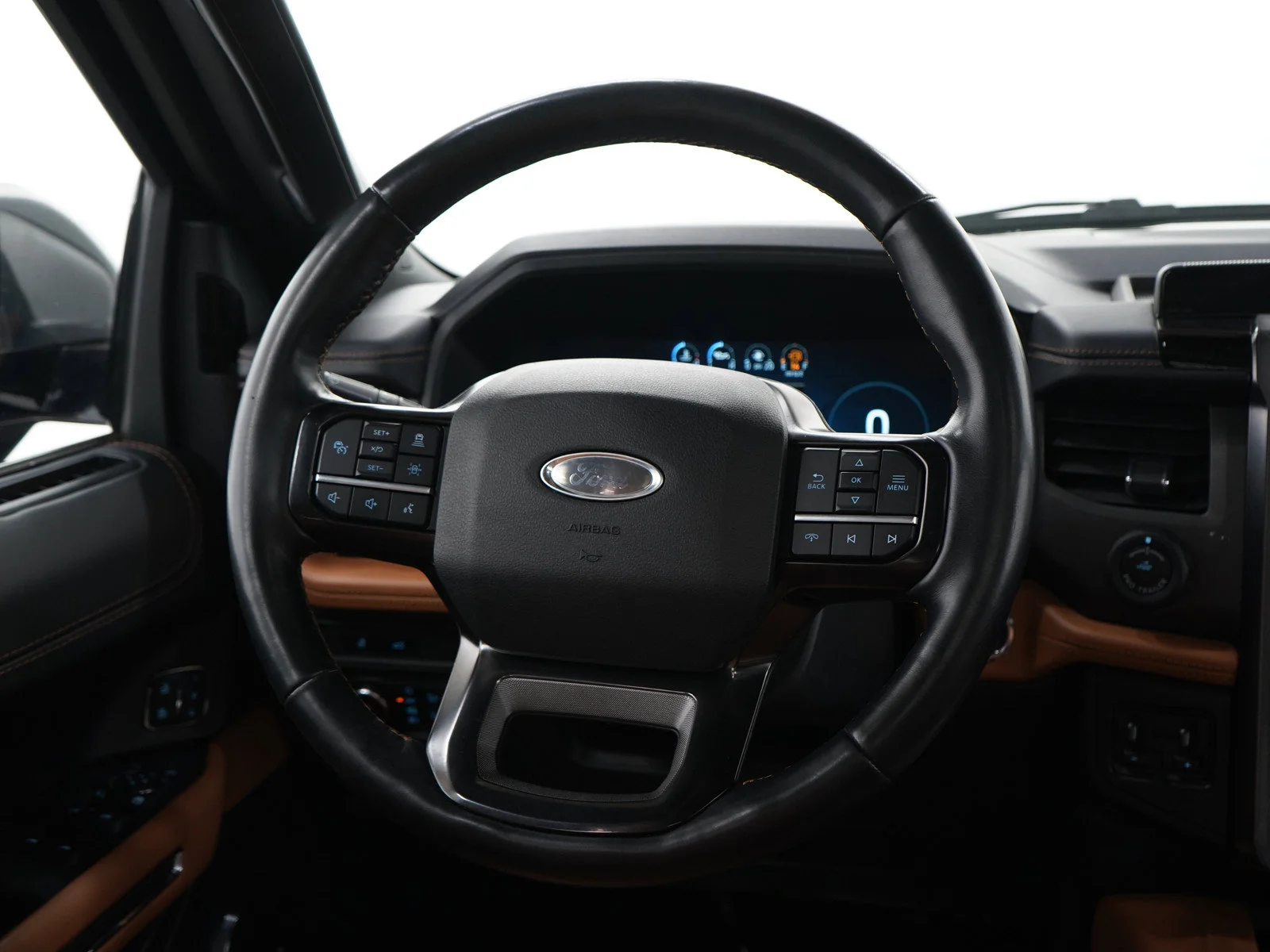 Used 2023 Dark Matter Metallic Ford Platinum image 19