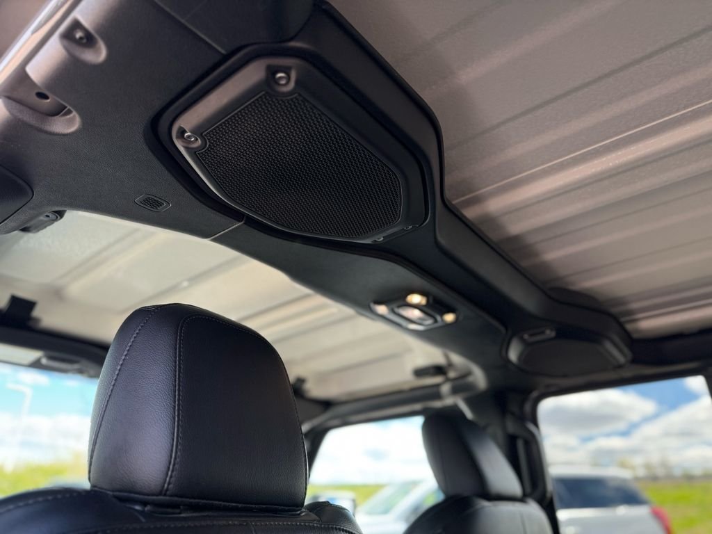 2023 Jeep Wrangler 4xe Sahara 4XE - Photo 16