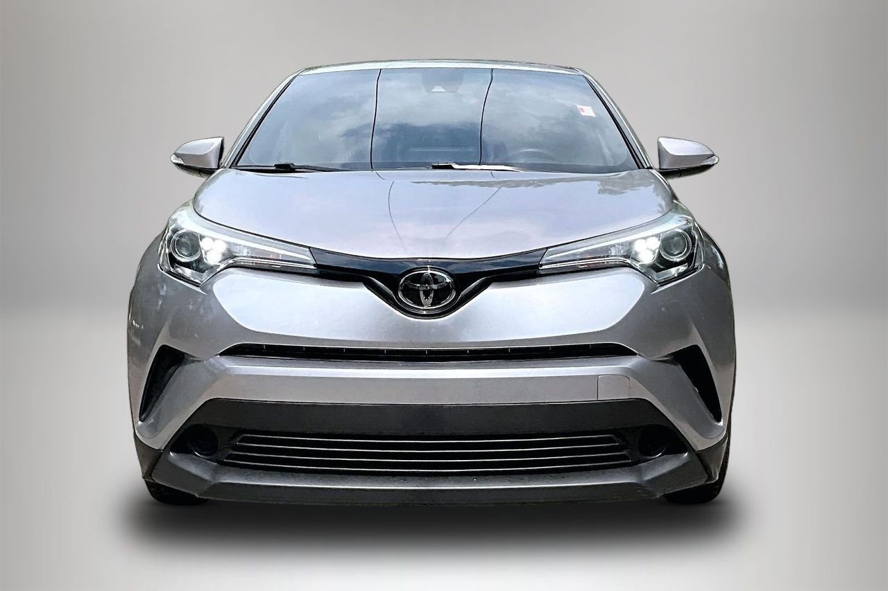 Used 2019 Silver Toyota LE image 3