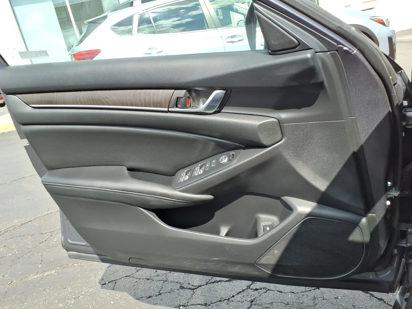 2020 Honda Accord EX - Photo 11