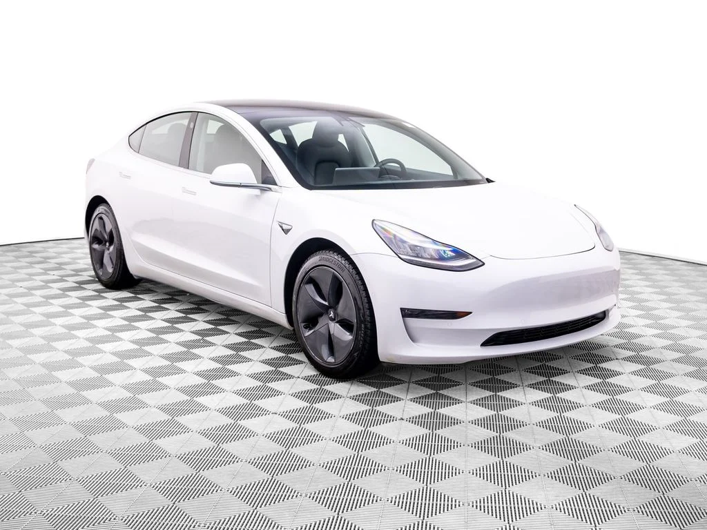 Used 2020 White Tesla Long Range image 9