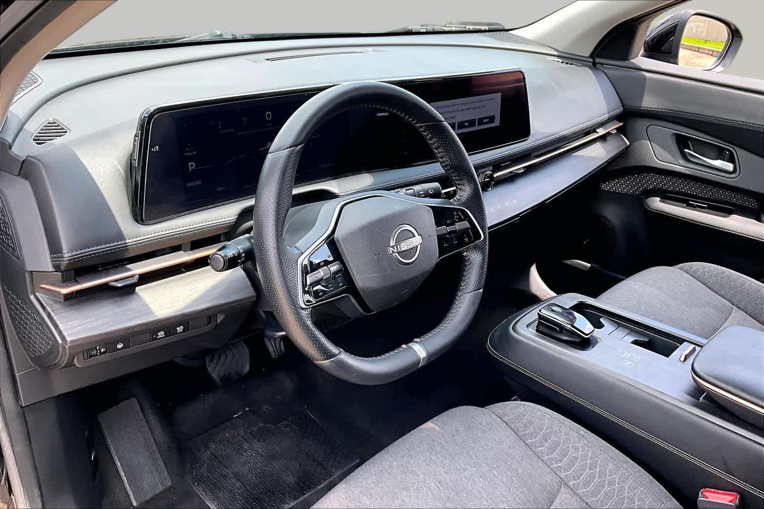 Certified Used 2023 Black Diamond Pearl Nissan VENTURE+ image 16
