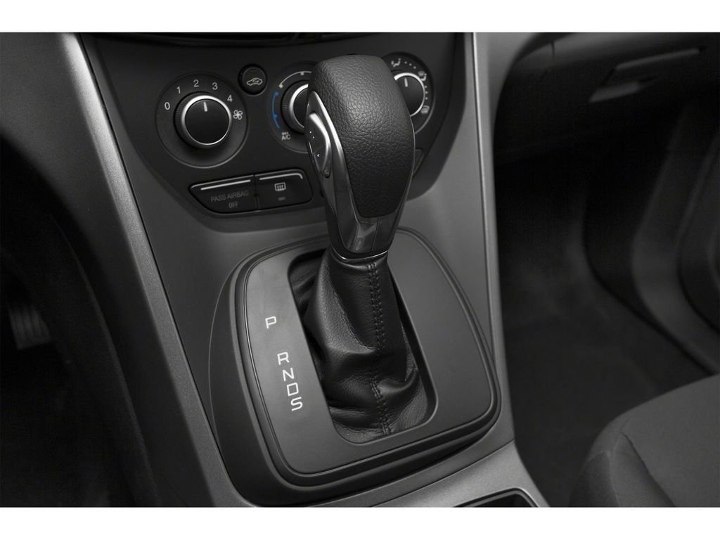 Used 2015 Oxford White Ford SE image 8
