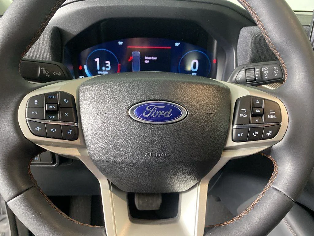 Used 2026 Star White Ford Active image 16