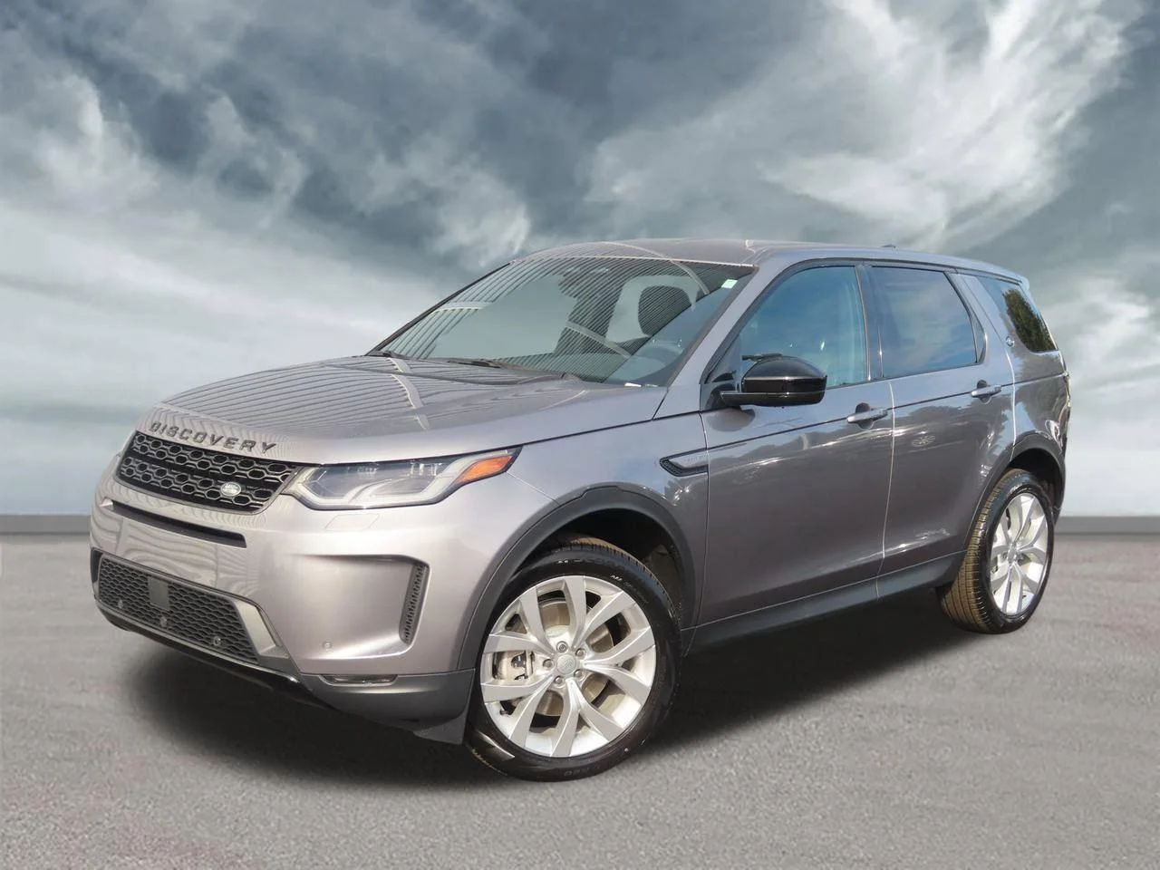 Used 2023 Eiger Grey Metallic Land Rover SE image 1