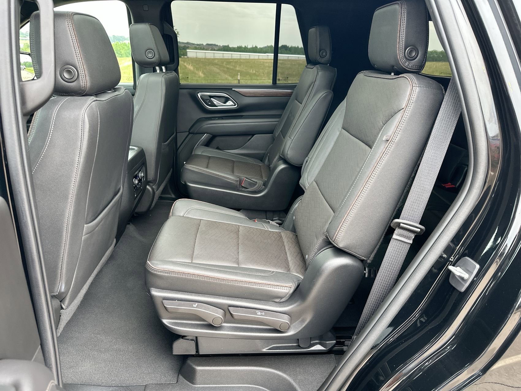 Used 2023 Black Chevrolet High Country image 24