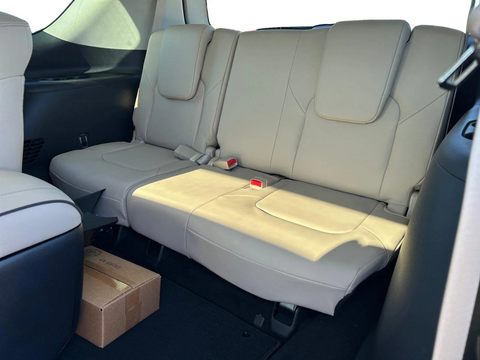 Used 2023 Aspen White Tricoat Nissan Platinum image 19