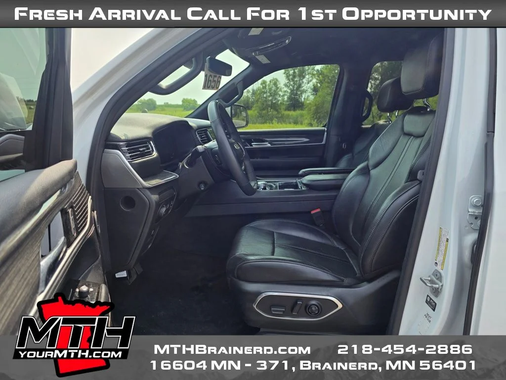 Used 2022 White Jeep Series II image 9