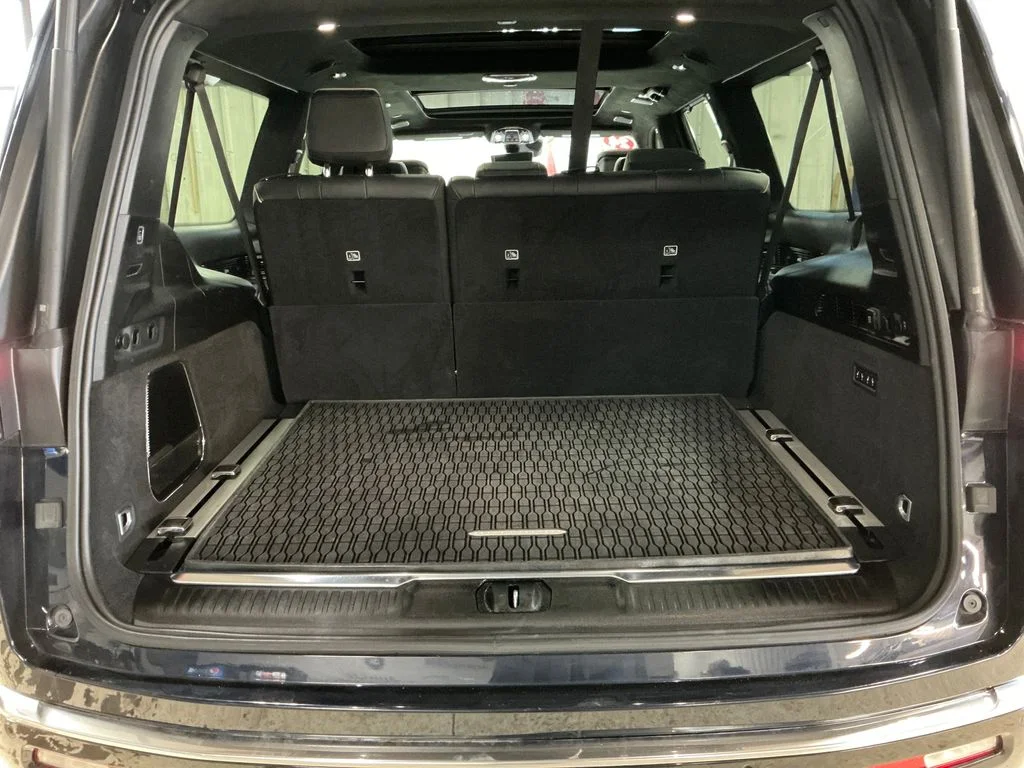 Certified Used 2024 Black Jeep Series III image 28