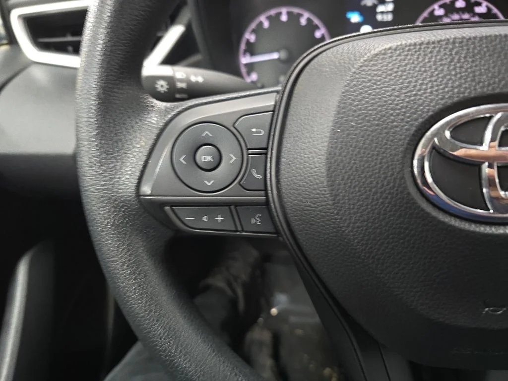 Used 2024 White Toyota LE image 19