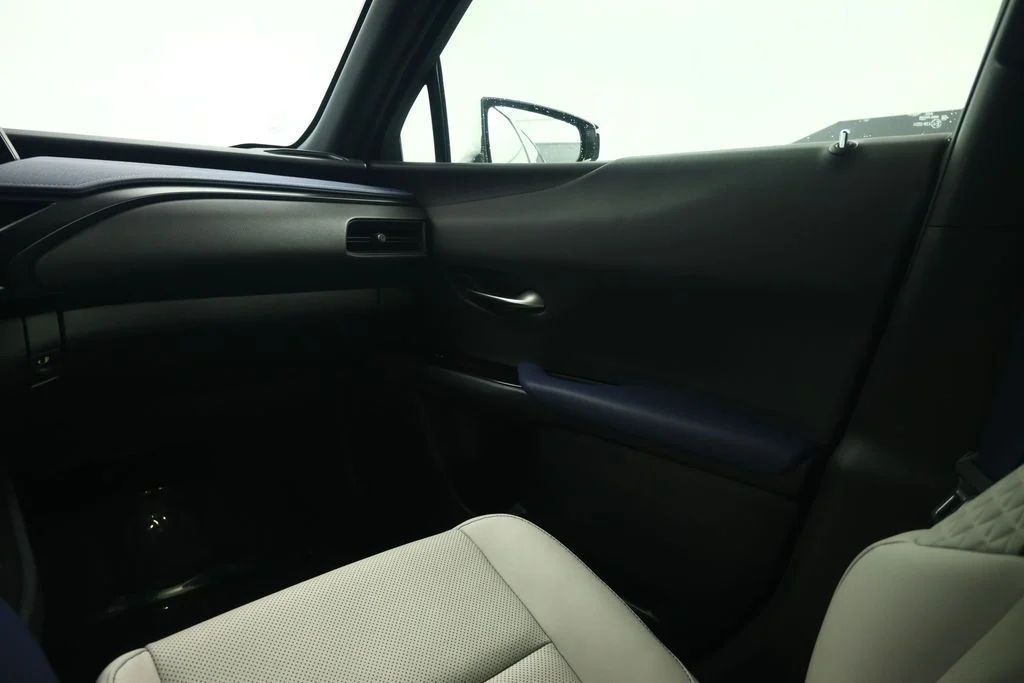 Used 2021 Blue Lexus 250h Base image 46