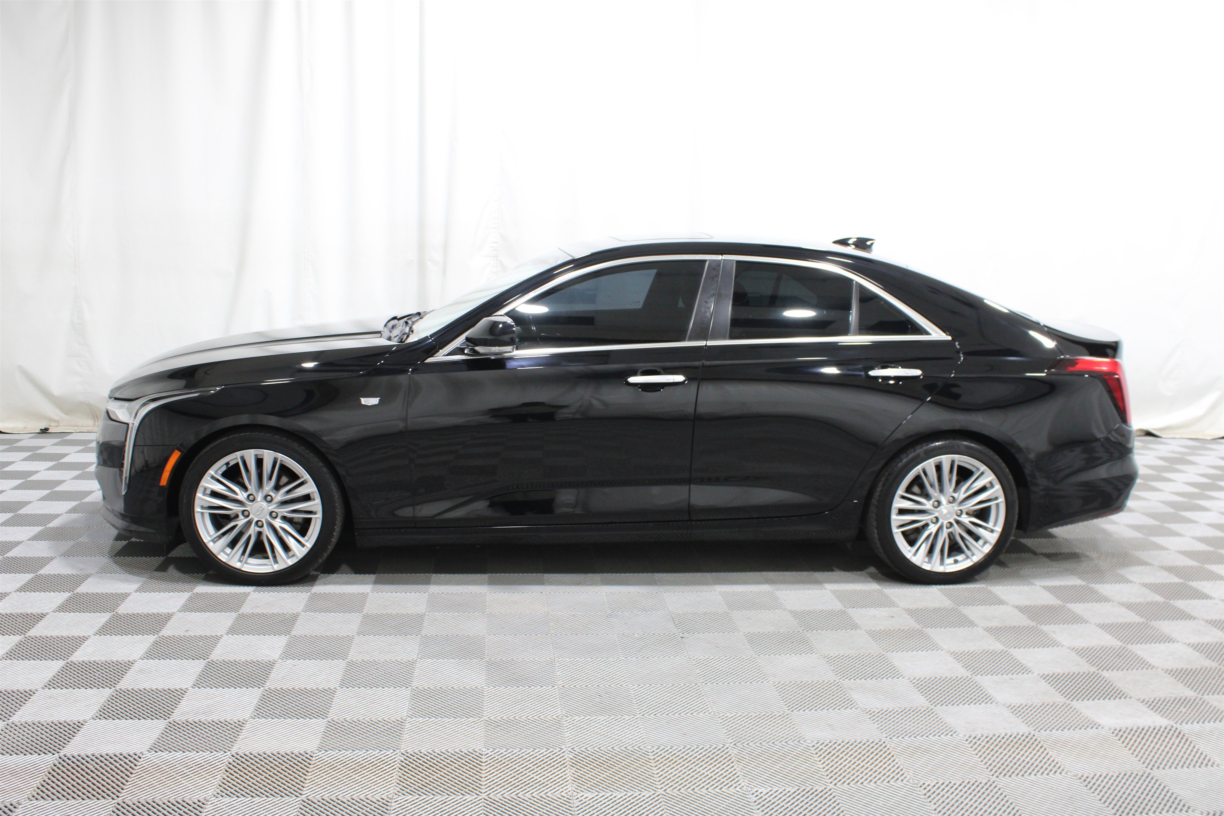 Used 2020 Black Raven Cadillac Premium Luxury image 37