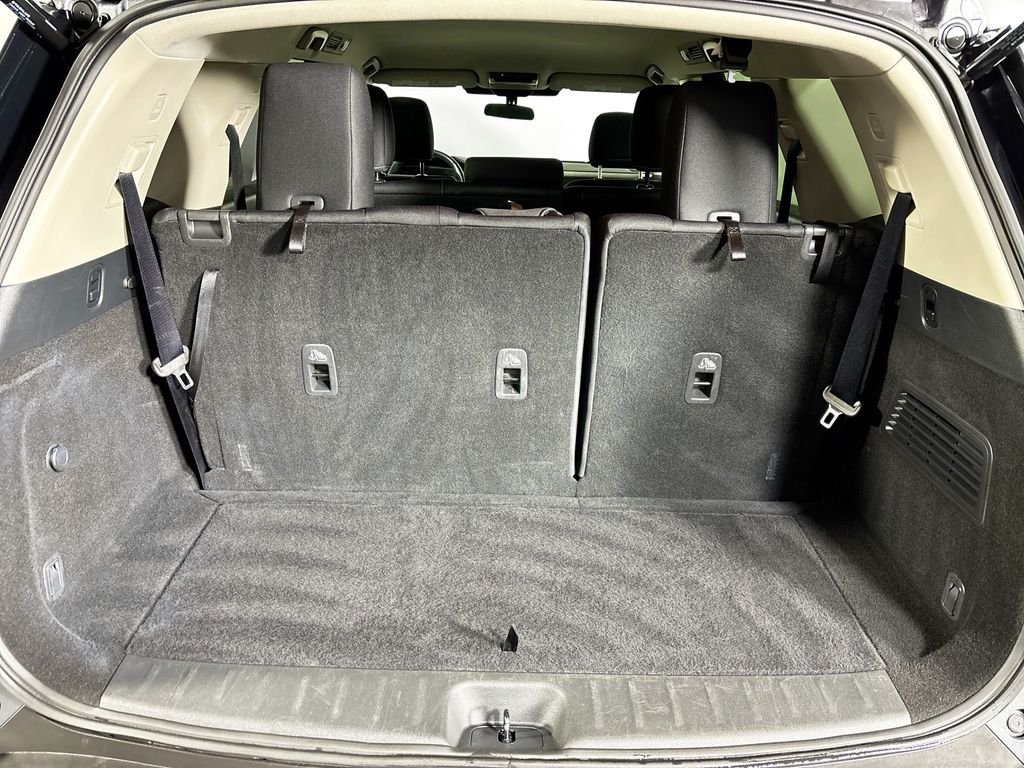 Used 2022 Gray Nissan SV image 20