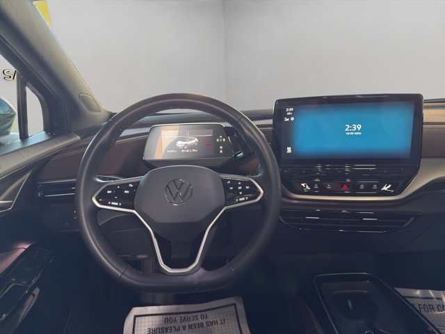 Used 2023 Blue Volkswagen Pro image 11