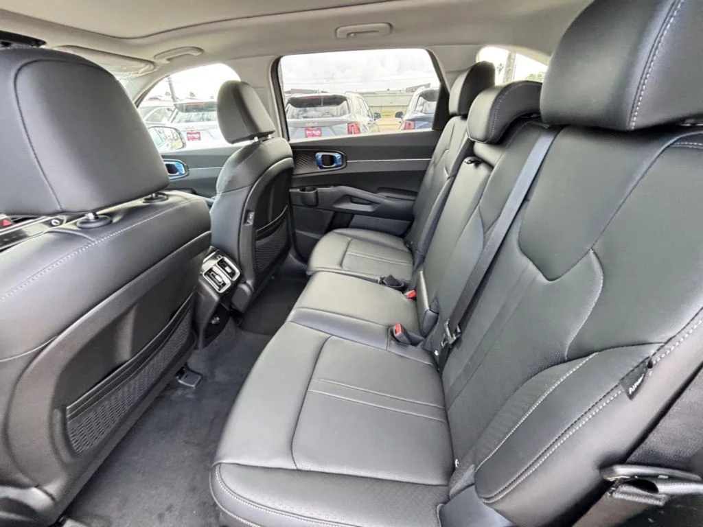 New 2026 Gray Kia S image 18