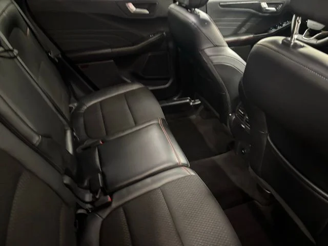 Used 2025 Silver Ford ST-Line Select image 19