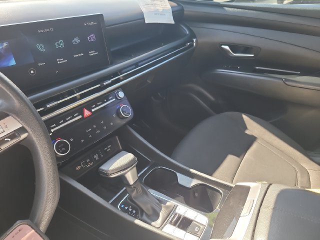 Used 2025 Green Hyundai SEL image 21