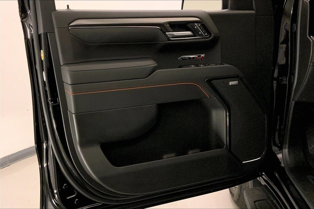 Used 2026 Onyx Black GMC AT4 image 24
