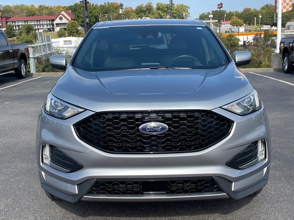 Used 2024 Silver Ford ST Line image 3