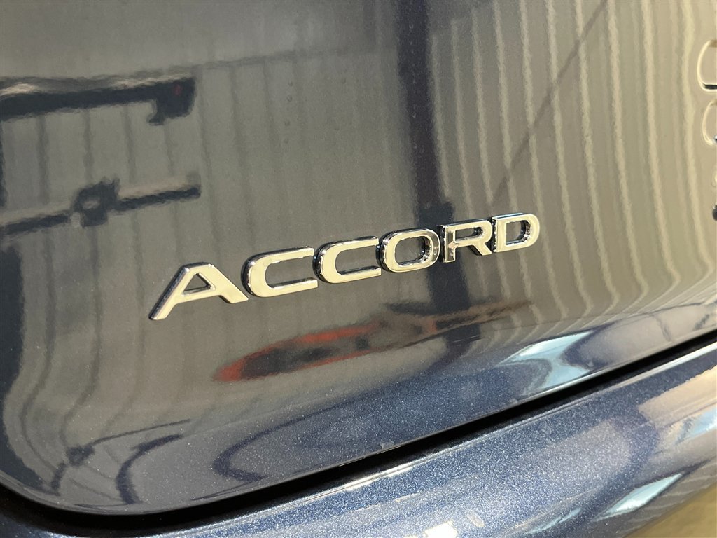 New 2026 Canyon River Blue Metallic Honda Touring Hybrid image 6