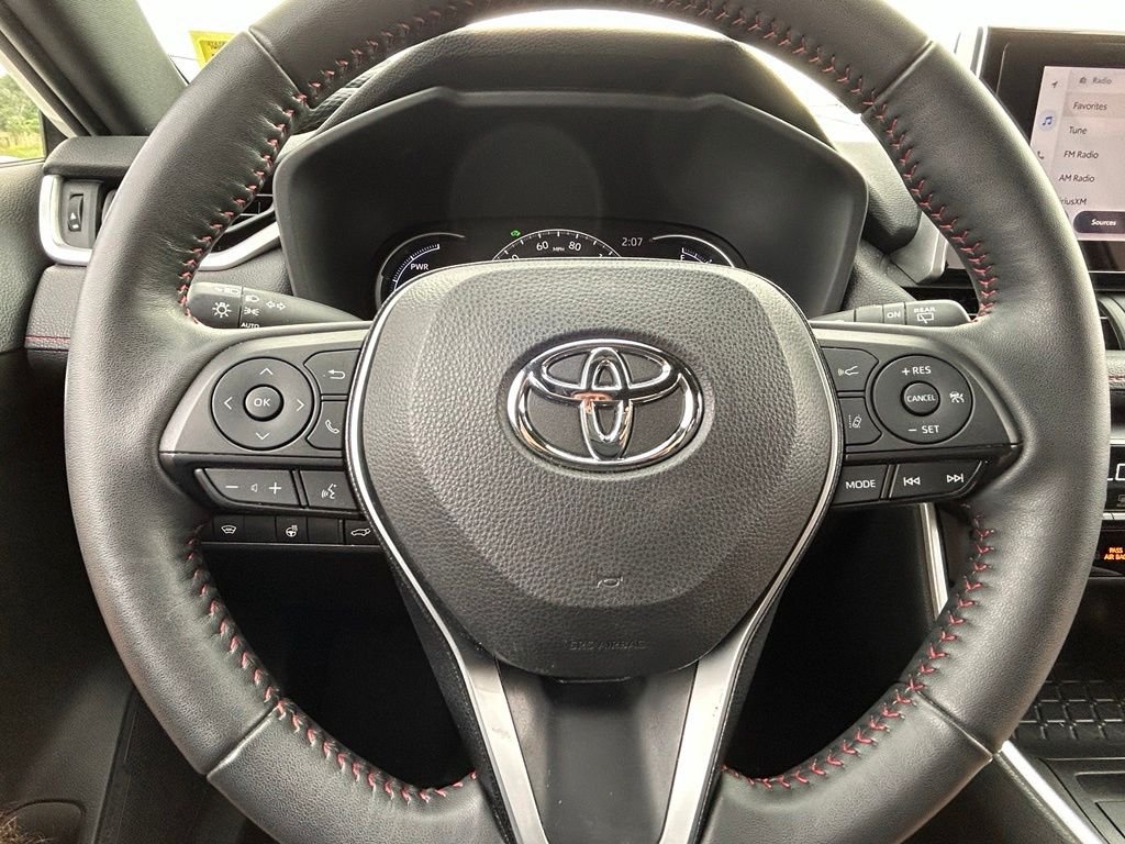Used 2023 Ice Toyota SE image 31