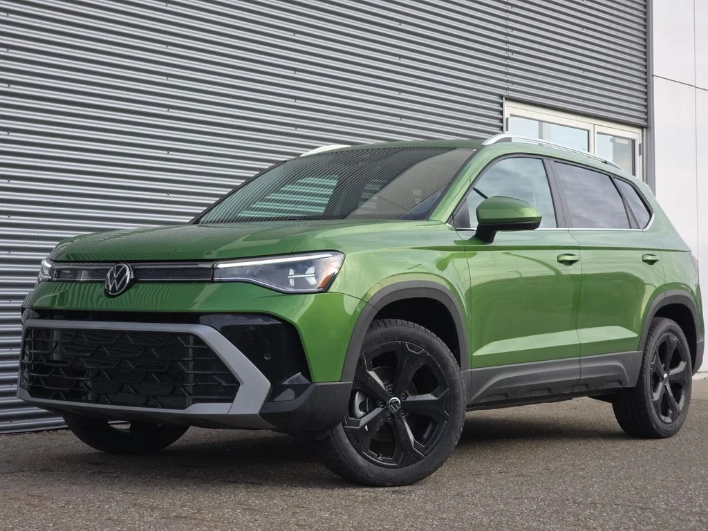 New 2026 Bright Moss Green Metallic Volkswagen 1.5T SEL image 2