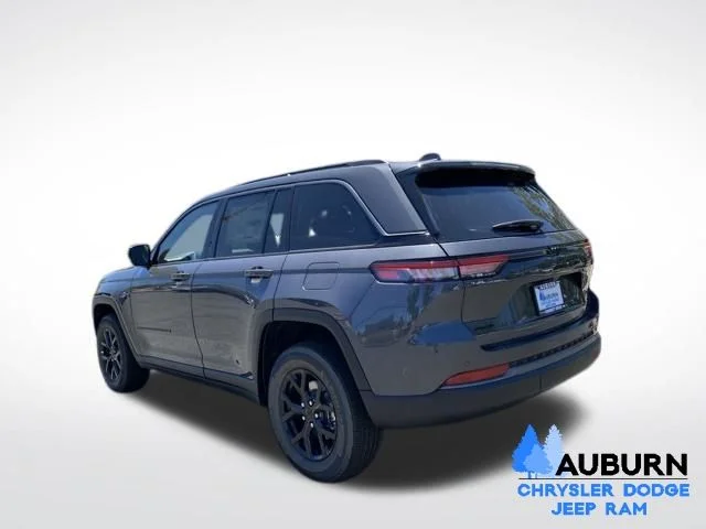 New 2026 Baltic Gray Metallic Clear-Coat Exterior Paint Jeep Laredo image 5