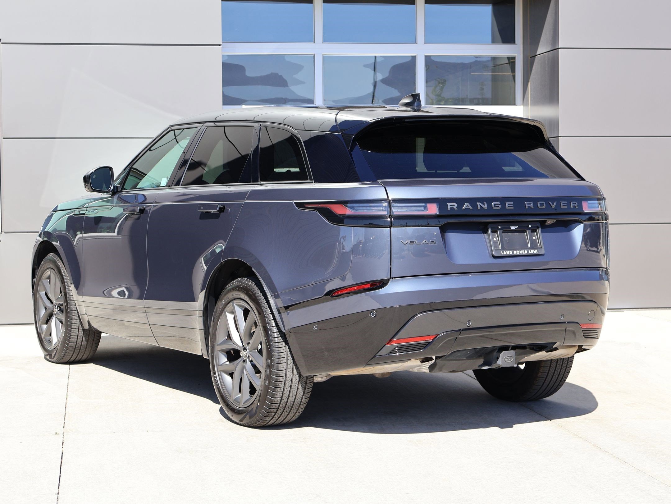 Certified Used 2026 Varesine Blue Metallic Land Rover Dynamic SE image 8