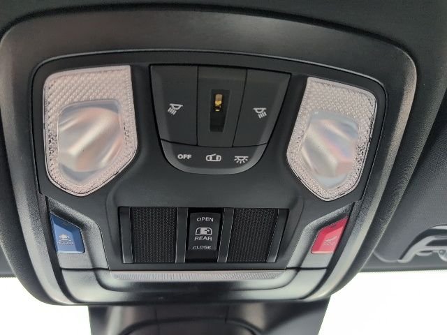 2025 RAM Ram 3500 Chassis Cab Tradesman - Photo 18
