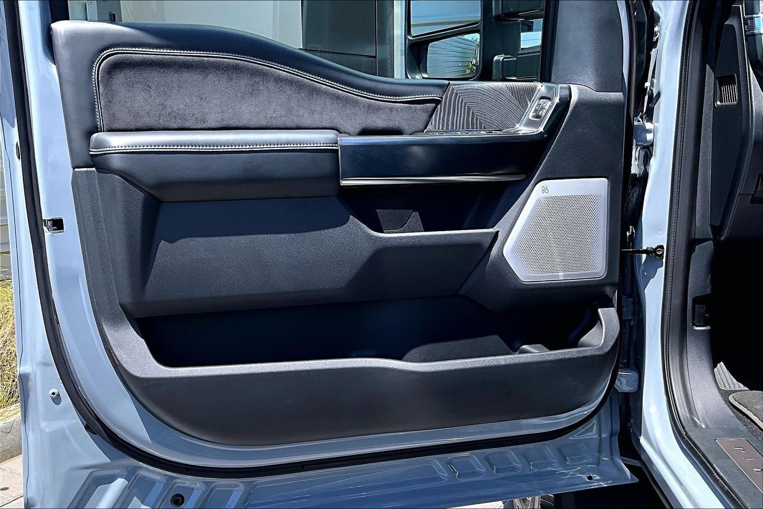 Used 2025 Gray Ford Platinum image 23