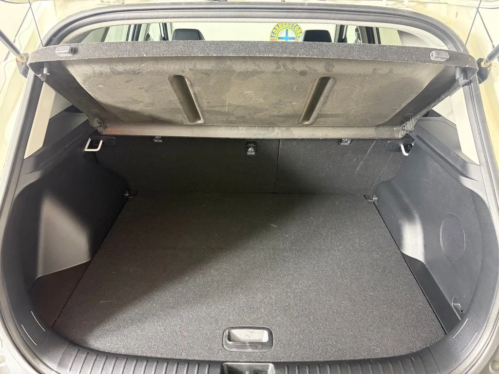 Used 2024 White Kia SX image 20