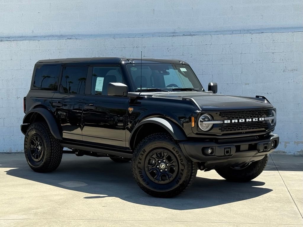 New 2026 Shadow Black Ford Badlands® image 1