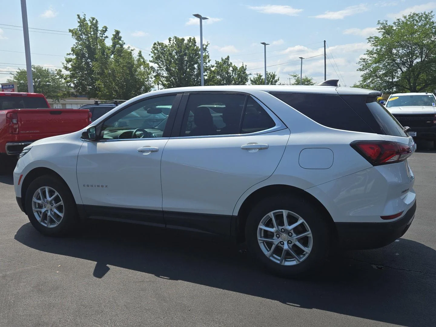 Used 2024 Iridescent Pearl Tricoat Chevrolet LT image 3