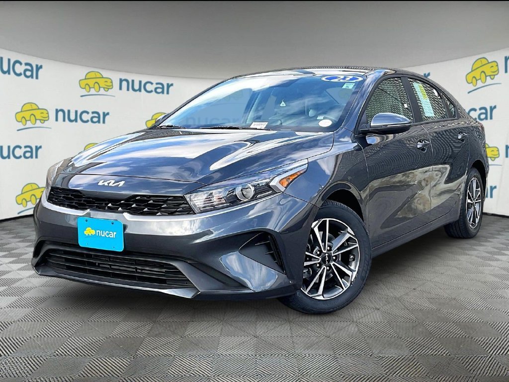 Used 2023 Gray Kia LXS image 3