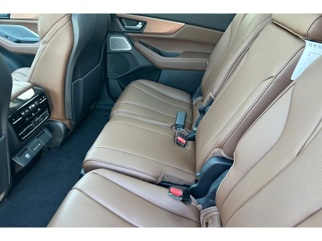 New 2026 Liquid Carbon Metallic Acura w/Technology Package image 9