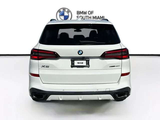 Used 2023 White BMW sDrive40i image 6