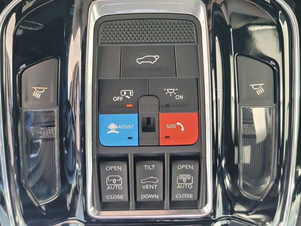 Used 2023 Gray Jeep Overland 4xe image 17