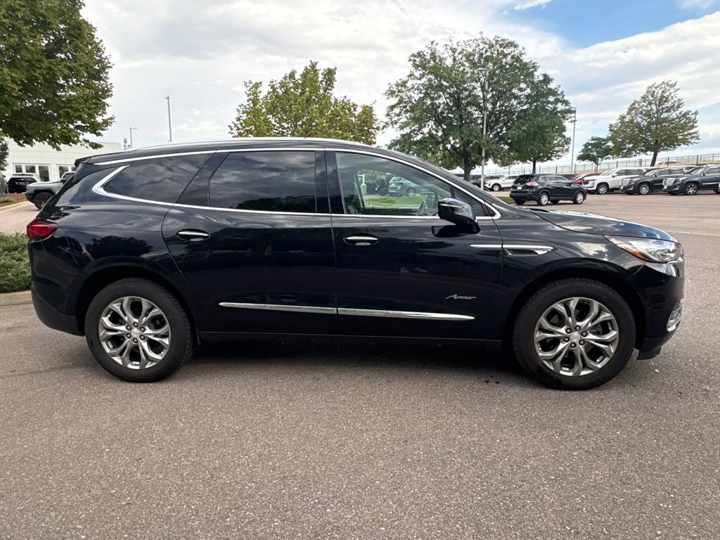 Used 2019 Includes Spectra Gray lower exterior accent color.) Buick Avenir image 6