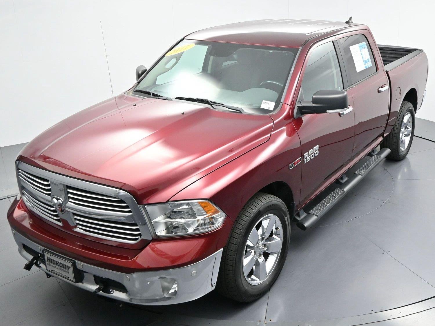 Used 2017 Delmonico Red Pearlcoat Ram Big Horn image 40