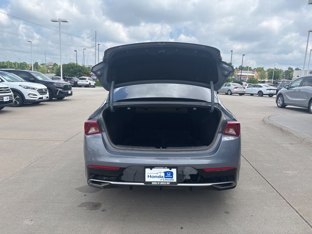 Used 2021 Everlasting Silver Kia EX image 39