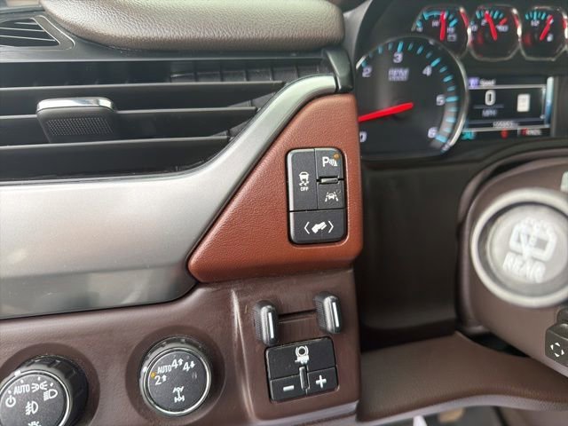 2019 Chevrolet Suburban Premier - Photo 17