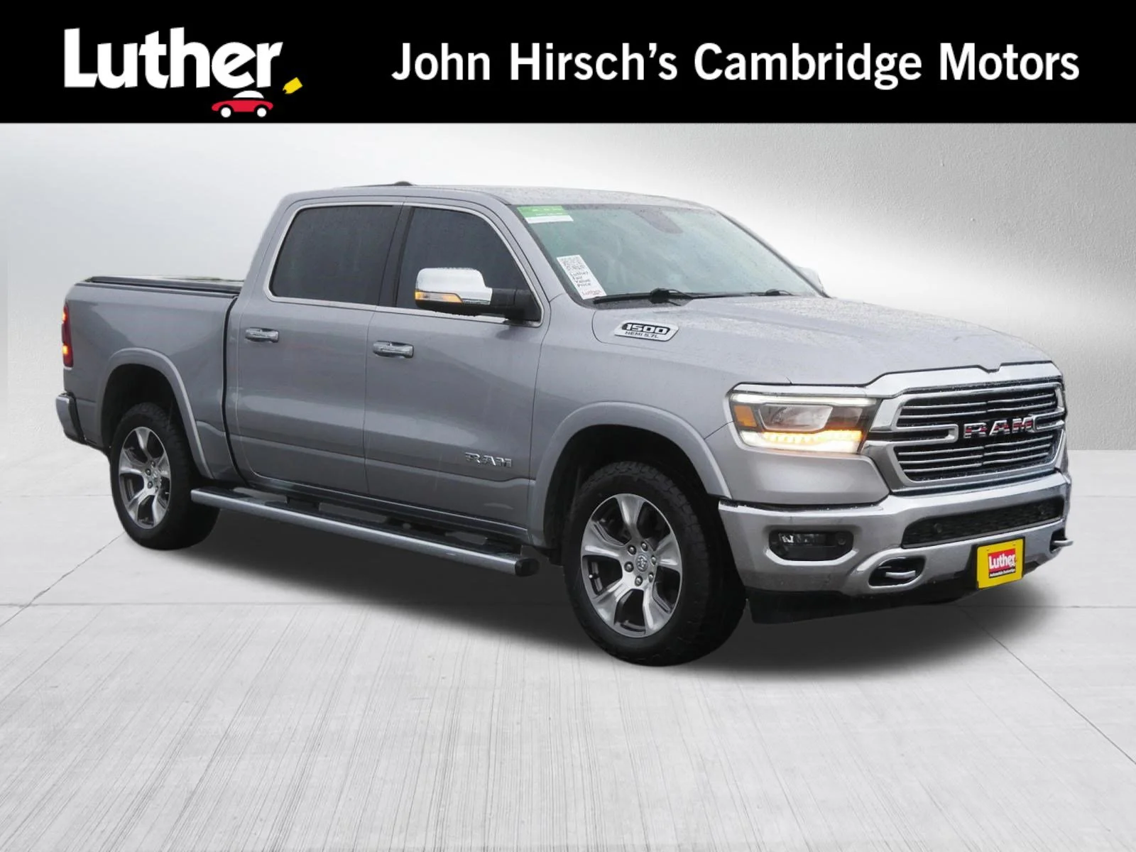 2019 RAM 1500 Laramie 4x4 Crew Cab 5'7's photo