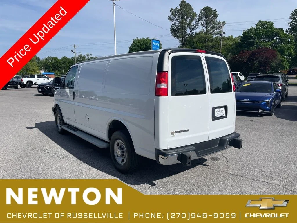 Certified Used 2024 Summit White Chevrolet Work Van image 29