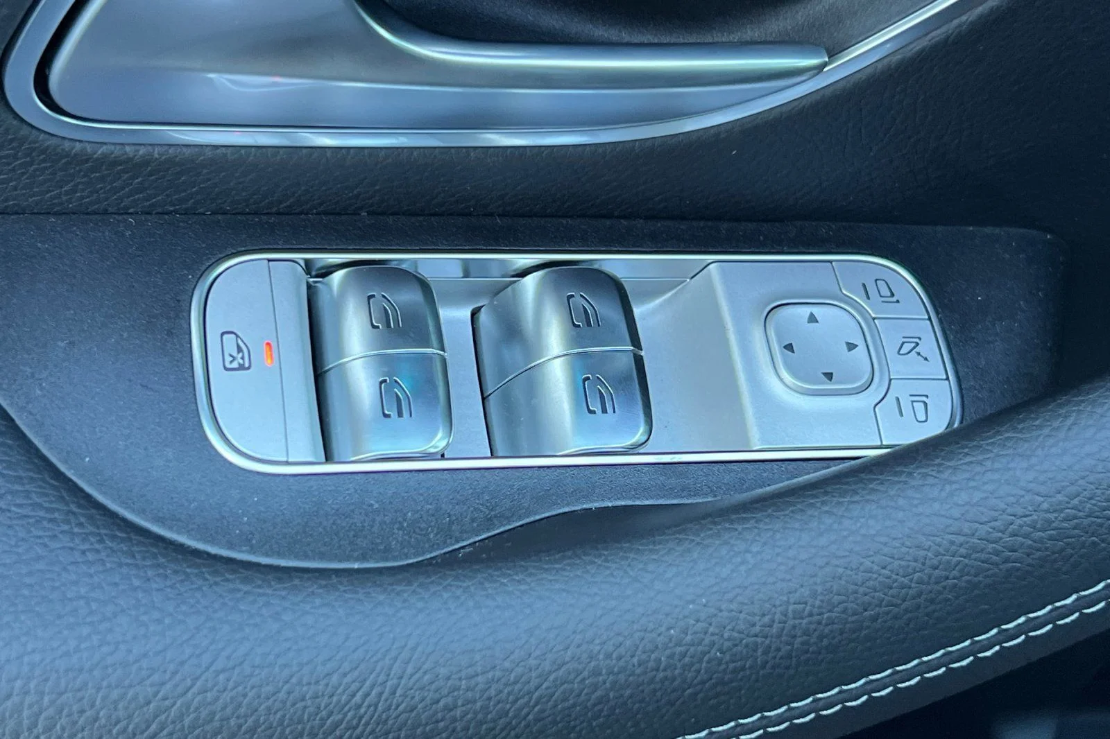 New 2026 Gray Mercedes-Benz GLE 350 image 15