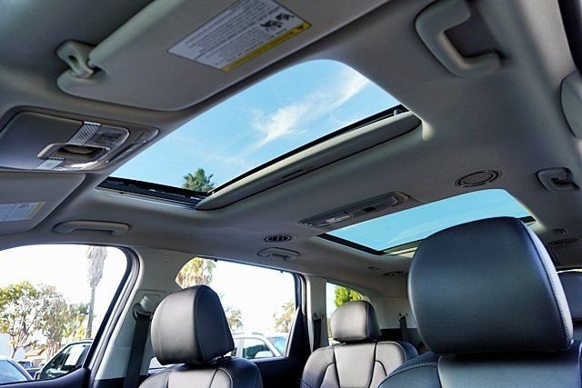 Used 2022 Silver Kia SX image 16