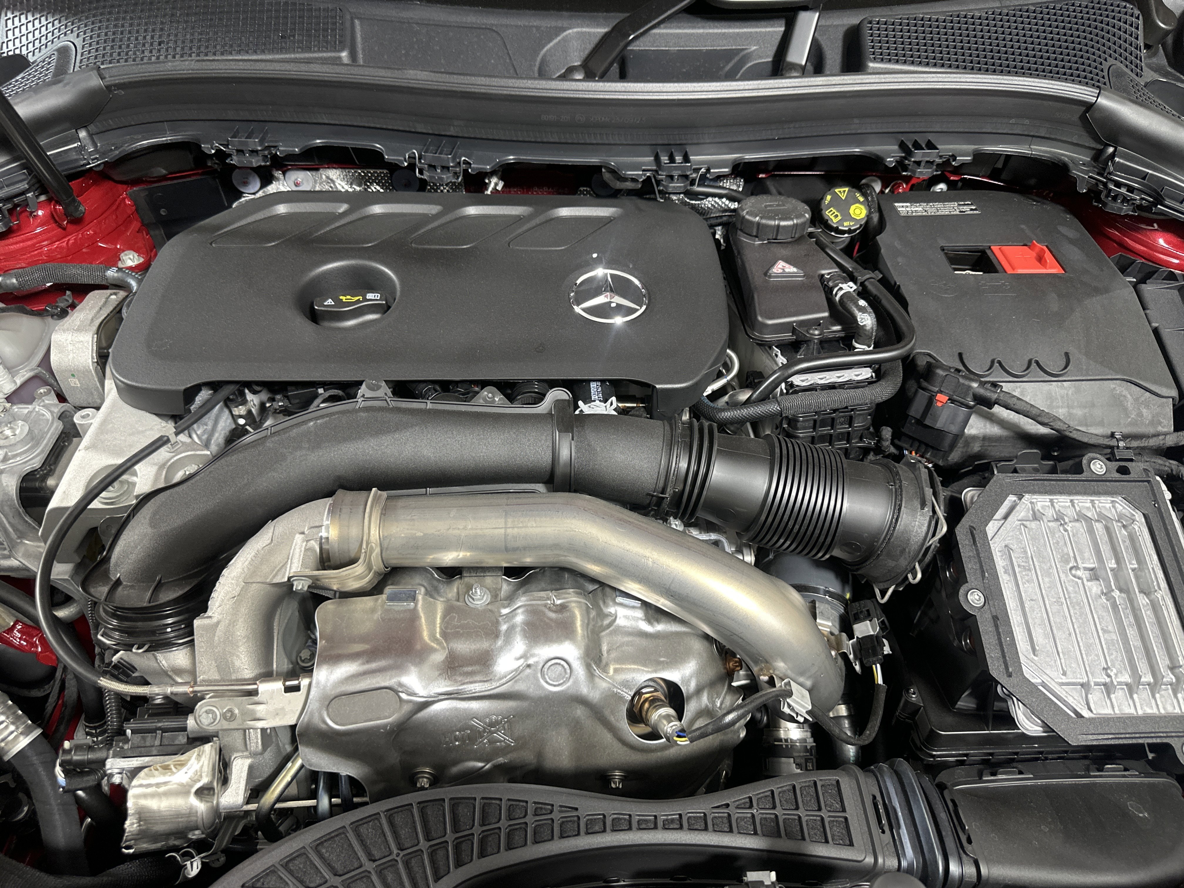 New 2026 MANUFAKTUR Patagonia Red Metallic Mercedes-Benz GLA 250 image 25